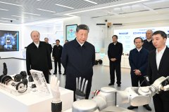 联播＋｜三个“桩”撑起“一盘棋”